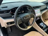 Jeep Grand Cherokee Laredo 2025